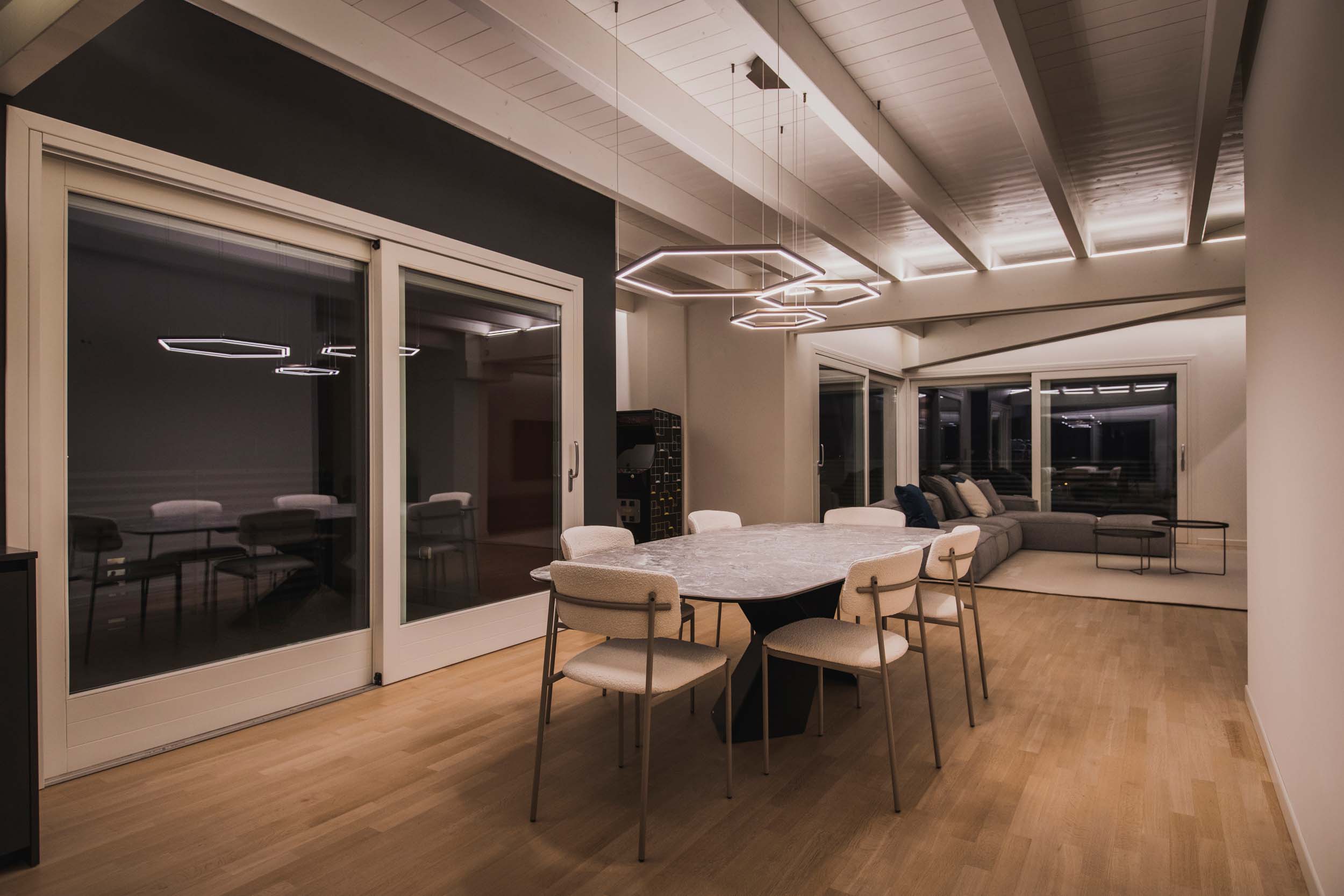 POLY_ESAGONO_tetto_travi (3)_attico_PG